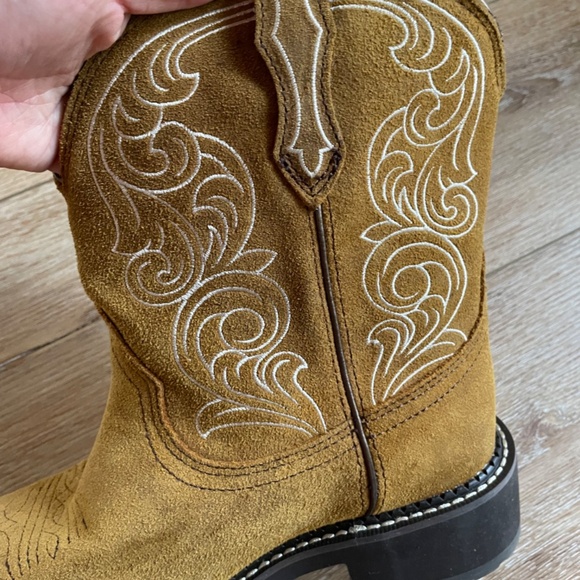 Ariat Womens Fatbaby Heritage Waterproof Western boot Size 91/2 B - Picture 8 of 9